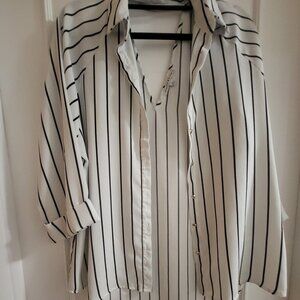 Haute Monde Black & White Vertical Striped Button Down Blouse Size Large